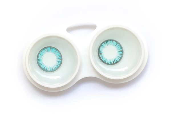 Colored Contact Lenses in Sharjah, UAE